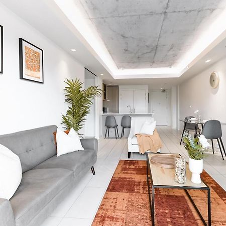 Khayat Homes - The Curve - One Bed Londyn Zewnętrze zdjęcie
