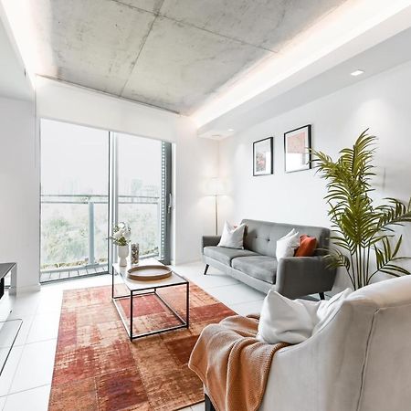 Khayat Homes - The Curve - One Bed Londyn Zewnętrze zdjęcie