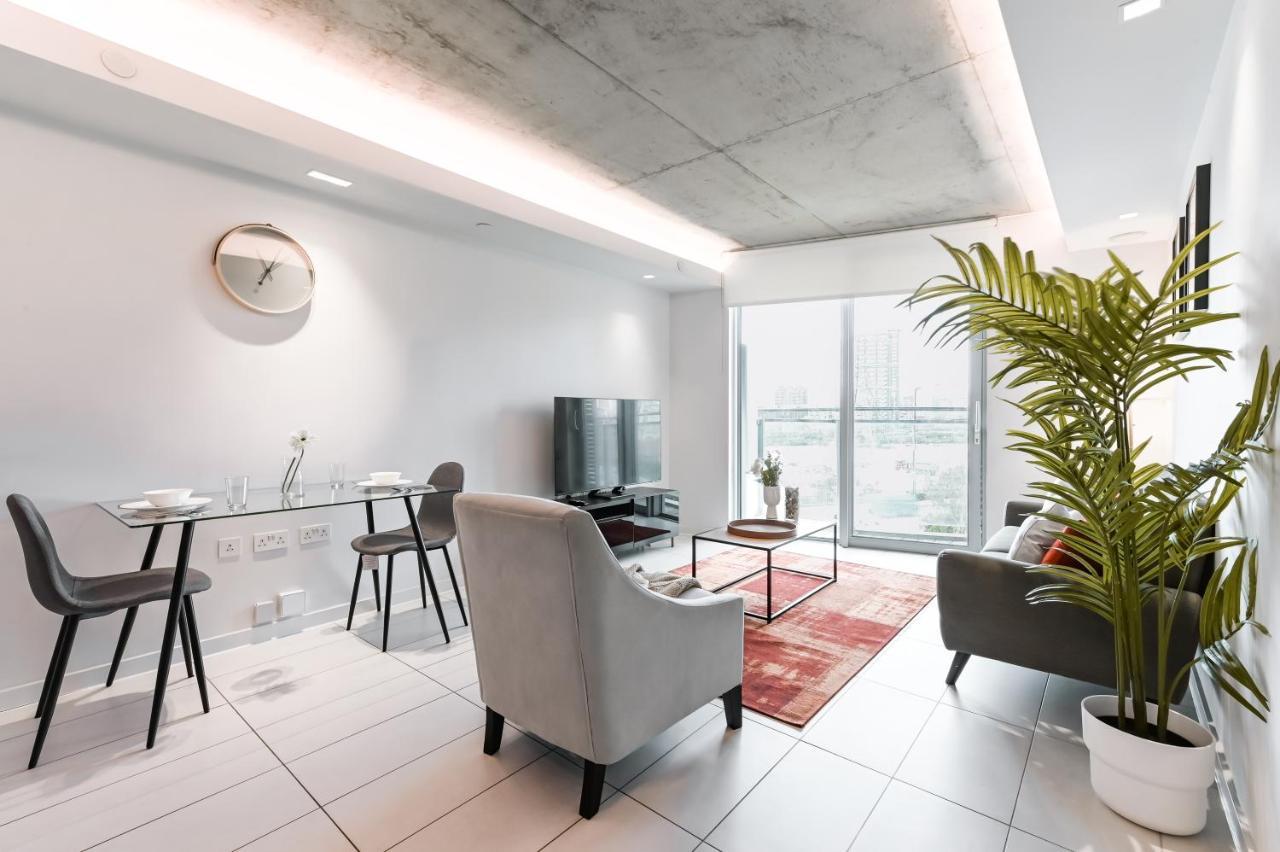 Khayat Homes - The Curve - One Bed Londyn Zewnętrze zdjęcie