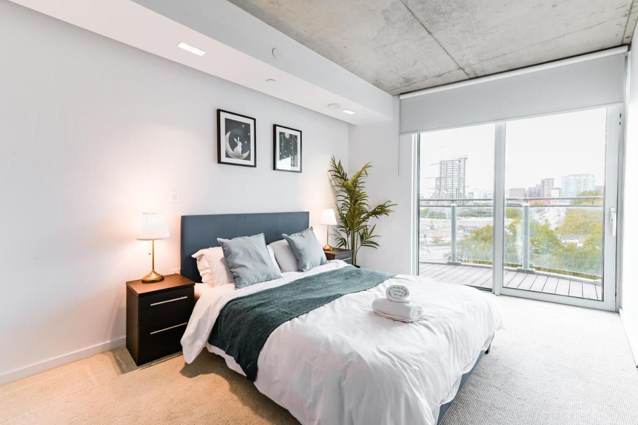 Khayat Homes - The Curve - One Bed Londyn Zewnętrze zdjęcie
